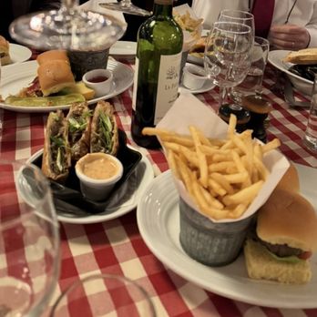 P.J. Clarke's - American Near Me - Washington, DC, District of Columbia