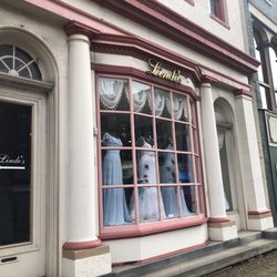 Linde's Bridal & Prom