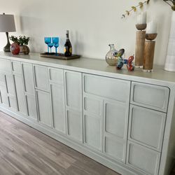 Unlimited Furniture - Beautiful furniture, fabulous customer service!