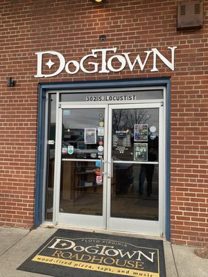 Dogtown Pizza by null