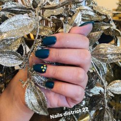 Nails District 22