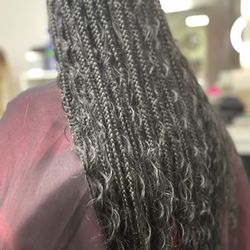 Deannas Hair And Weaves