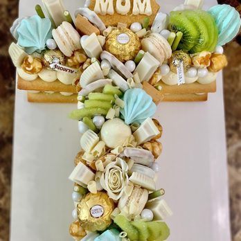 Tropicakes - 2020 custom memorial cake from Tropicake made in honor of my mom who we lost that year. - Custom Cakes Near Me - Honolulu, Hawaii Tropicakes - 2020 custom memorial cake from Tropicake made in honor of my mom who we lost that year. - Custom Cakes Near Me - Honolulu, Hawaii