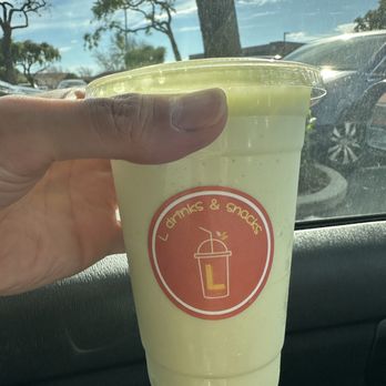L Drinks & Snacks - Hawaiian Colada smoothie - Juice Bars & Smoothies Near Me - San Bruno, California