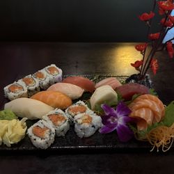 Fuji Japanese Steak House & Sushi Bar - Sushi sashimi combo