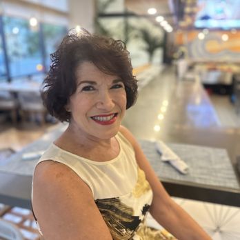 Pacific Catch - Stephanie Perom - Seafood Near Me - Santa Monica, California