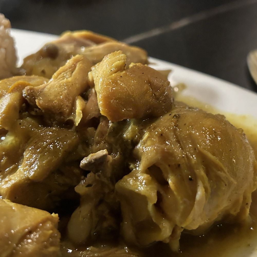 S'Aimer - Curry chicken - Lounges Near Me - New York, New York S'Aimer - Curry chicken - Lounges Near Me - New York, New York
