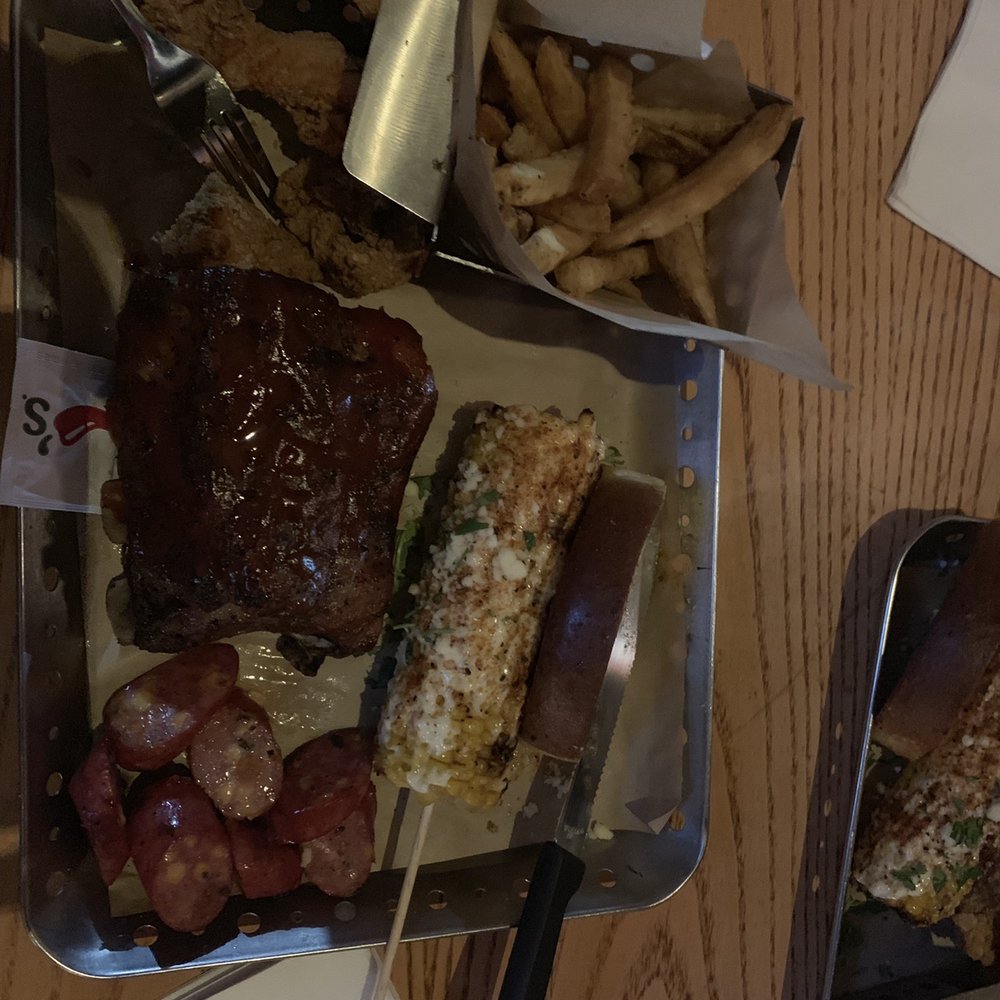 Chili's - Bars Near Me - E Brunswick, New Jersey