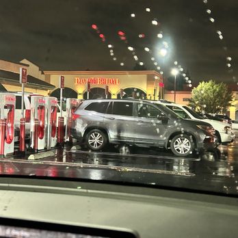 Tesla Supercharger - EV Charging Stations Near Me - Los Angeles, California Tesla Supercharger - EV Charging Stations Near Me - Los Angeles, California