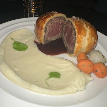 Gordon Ramsay Hell's Kitchen - Beef Wellington - New American Near Me - Miami, Florida Gordon Ramsay Hell's Kitchen - Beef Wellington - New American Near Me - Miami, Florida