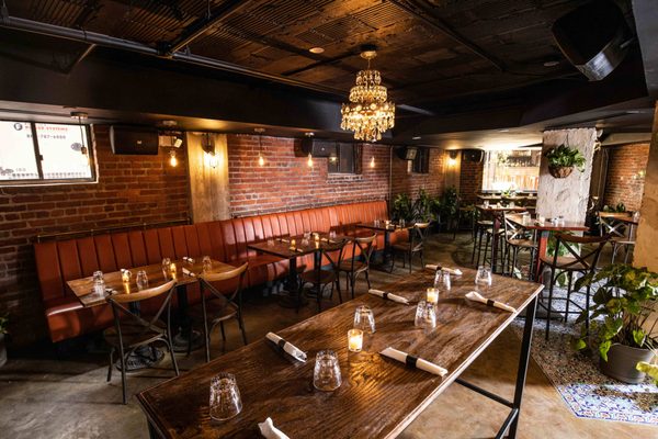 Casta's Rum Bar by null Casta's Rum Bar by null