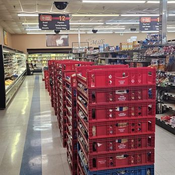 Piggly Wiggly - Very clean and stocked bread isle - Grocery Near Me - Muldrow, Oklahoma