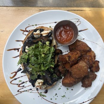 Hunter Gather - Mushrooms and goat cheese - Barbeque Near Me - Whistler, British Columbia