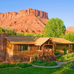 Castle Valley Inn - Main House from Fremont deck