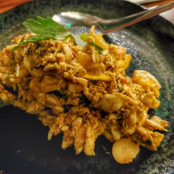 Lom Wong - BOO PAD PONG GAREE: stir fried crab and egg - Thai Near Me - Phoenix, Arizona Lom Wong - BOO PAD PONG GAREE: stir fried crab and egg - Thai Near Me - Phoenix, Arizona