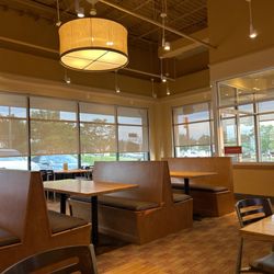 Noodles and Company - Inside