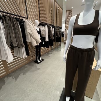 ALO - Men's Clothing Near Me - Honolulu, Hawaii