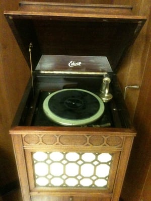 United Record Pressing by null