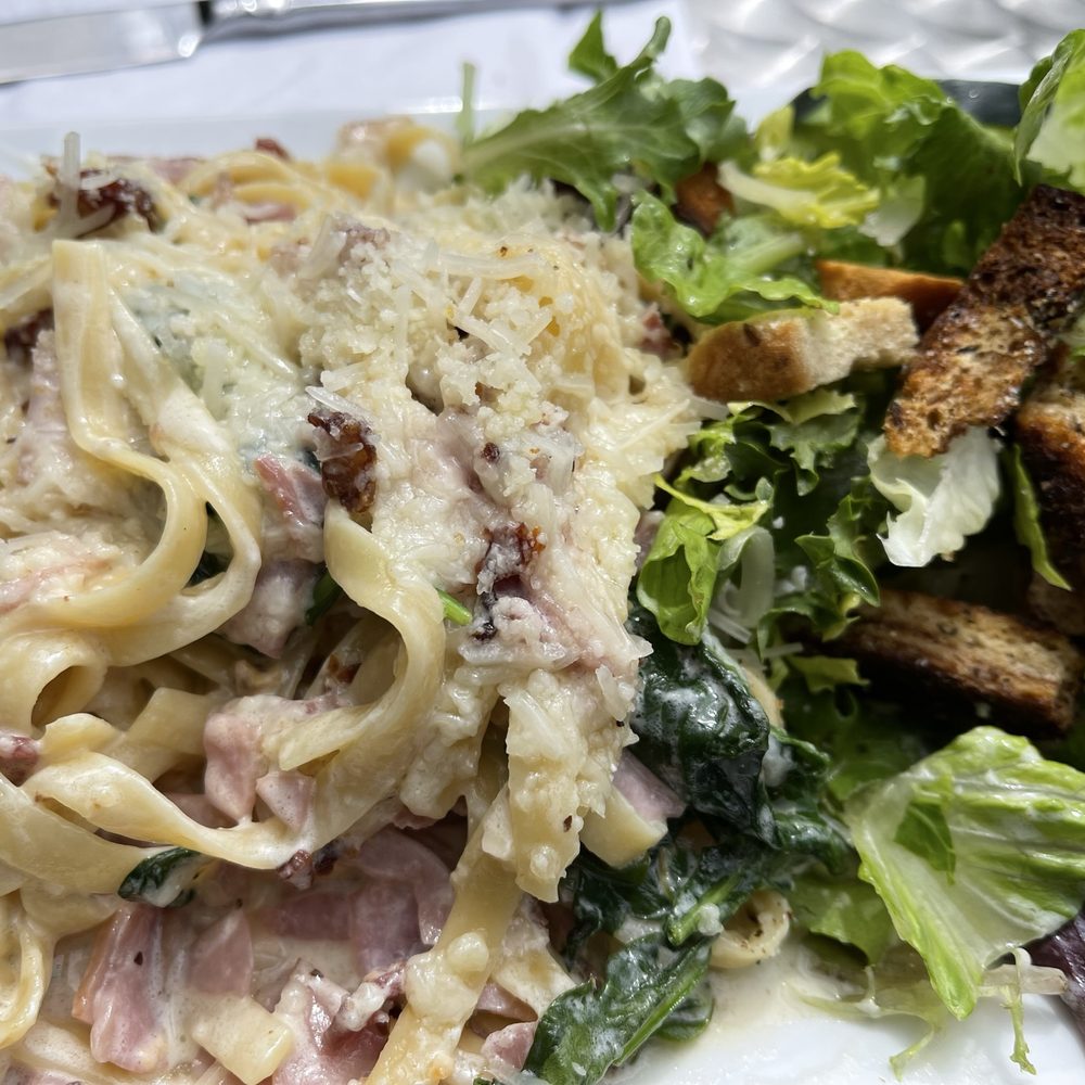 The 522 - Fettuccini Carbonara - Beer Bar Near Me - Woodinville, Washington
