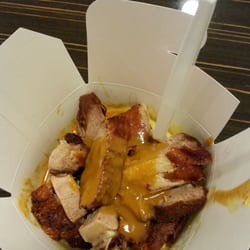 Wok to go - Nudeln mit Ente und Erdnussauce