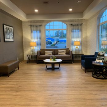 Beachfront Inn - Main lobby - Hotels Near Me - Brookings, Oregon Beachfront Inn - Main lobby - Hotels Near Me - Brookings, Oregon