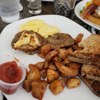 Silver Diner - All American w/Veg Scrambled Egg, Turkey Sausage, Home Fries & Toast - Diners Near Me - Falls Church, Virginia Silver Diner - All American w/Veg Scrambled Egg, Turkey Sausage, Home Fries & Toast - Diners Near Me - Falls Church, Virginia