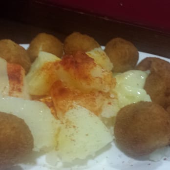 El Tigre - Croquettes mixtas - Tapas Bars Near Me - Madrid, M
