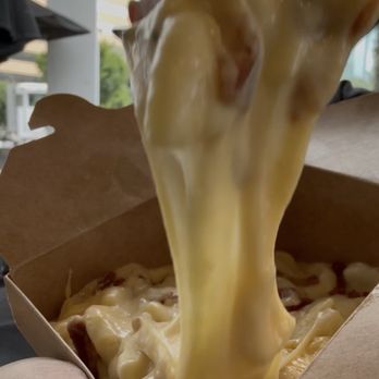 The Trough Sandwich Kitchen - Mac & Cheese - video review on ig: @waydirtydiet - Sandwiches Near Me - Irvine, California The Trough Sandwich Kitchen - Mac & Cheese - video review on ig: @waydirtydiet - Sandwiches Near Me - Irvine, California