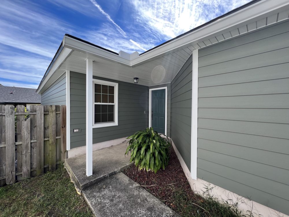 Slide of Paramount Builders Jacksonville