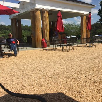 Castle Hill Cider - Outdoor bar - Cideries Near Me - Keswick, Virginia