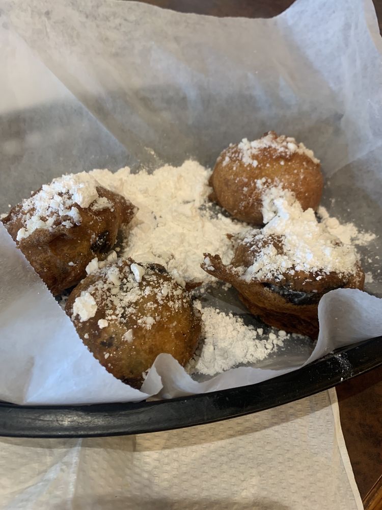 Food from Mister B's Pizza & Wings