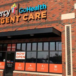 Mercy-GoHealth Urgent Care - Mercy-GoHealth Urgent Care North Edmond - Edmond, OK Location Entrance