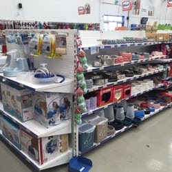 PETstock Melrose Park - Bowls