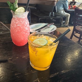 Bludso's BBQ - Mango Margarita - Barbeque Near Me - Los Angeles, California Bludso's BBQ - Mango Margarita - Barbeque Near Me - Los Angeles, California