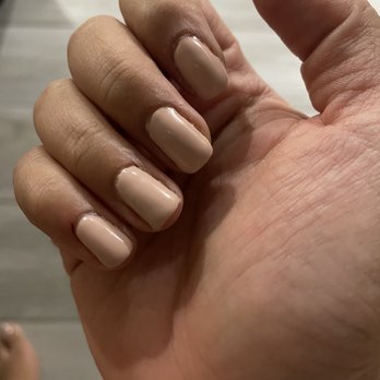 La Vie En Nail Spa - Cut cuticles on ring and pinky finger. Awful. - Nail Salons Near Me - Phoenix, Arizona La Vie En Nail Spa - Cut cuticles on ring and pinky finger. Awful. - Nail Salons Near Me - Phoenix, Arizona