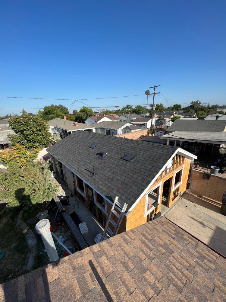 Slide of Castillo’s Roofing Services