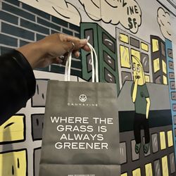 Cannavine Cannabis Dispensary - Outside