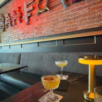 The Capital Room - Cocktail Bars Near Me - Sanford, Florida