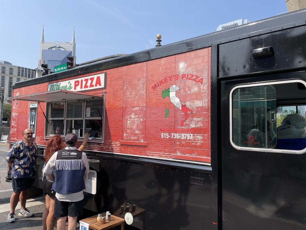 Mikey's Pizza Truck Logo