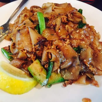 Joya - Beef pai thai - Thai Near Me - Brooklyn, New York Joya - Beef pai thai - Thai Near Me - Brooklyn, New York