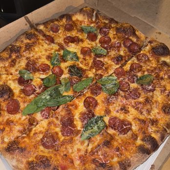 ANGELO’S PIZZERIA - Updated January 2025 - 1476 Photos & 986 Reviews ...