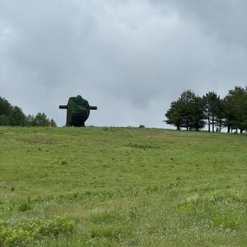 Glenstone - Jeff Koons Split Rocker - Art Museums Near Me - Potomac, Maryland Glenstone - Jeff Koons Split Rocker - Art Museums Near Me - Potomac, Maryland