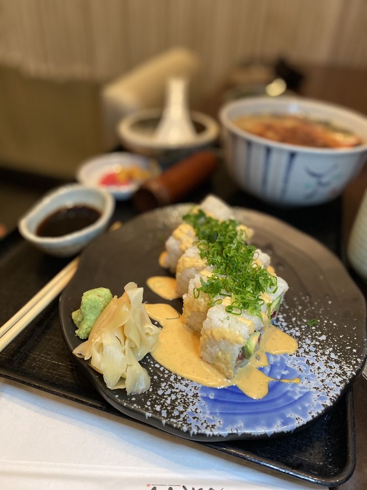 Rokkaku Hamakatsu, Honolulu Roadtrippers