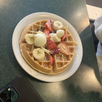 Metro Diner - Fruit waffles - American Near Me - Tampa, Florida Metro Diner - Fruit waffles - American Near Me - Tampa, Florida
