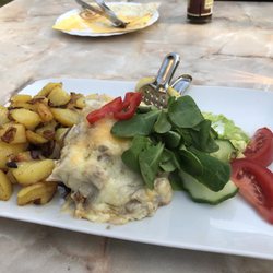 Karstens Bierstube - Und das war für mich das Highlight. Schweinesteak mit Würzfleisch! Und dazu die wie gesagt sensationellen Bratkartoffeln mit Röstzwiebeln!