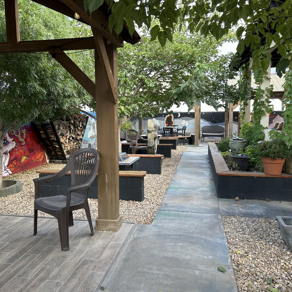 Bigfoot Restaurant - Beautiful outside eating area separate from dog park area - Burgers Near Me - Elephant Butte, New Mexico