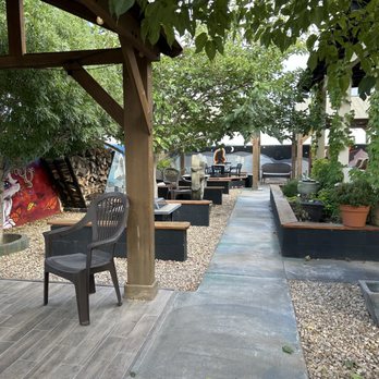 Bigfoot Restaurant - Beautiful outside eating area separate from dog park area - Burgers Near Me - Elephant Butte, New Mexico Bigfoot Restaurant - Beautiful outside eating area separate from dog park area - Burgers Near Me - Elephant Butte, New Mexico