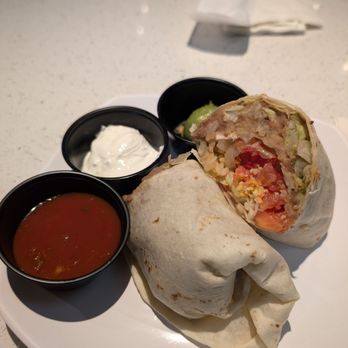 2.0 taco & Tequila Bar - Grilled chicken burrito - Mexican Near Me - Grapevine, Texas