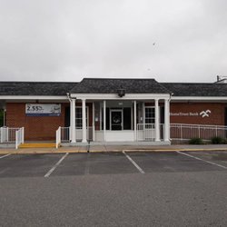 HomeTrust Bank