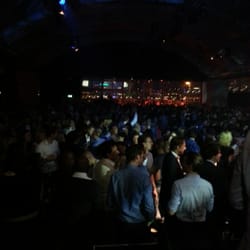 Frankborrel - Mooie mensen club